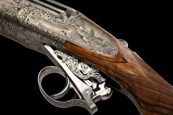 This FAMARS duck gun is an exquisite example of the finest Italian craftsmanship.