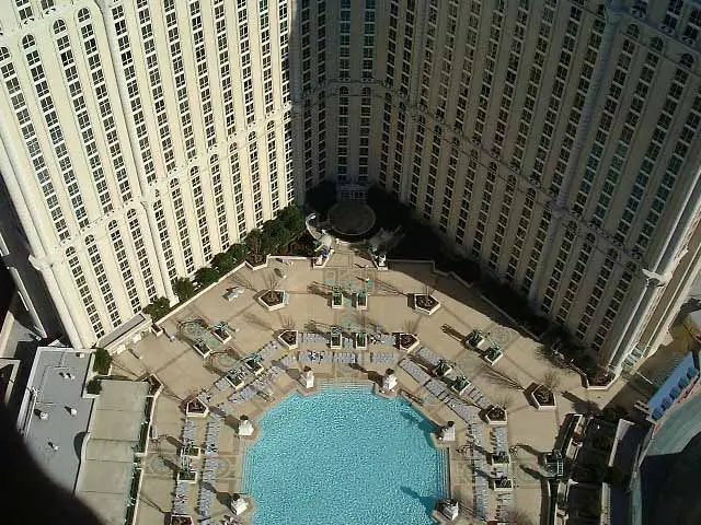 Paris-Las Vegas pool area