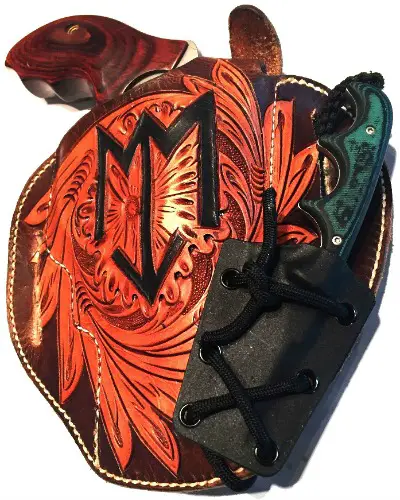 CRKT Minimalist Bowie on pancake holster