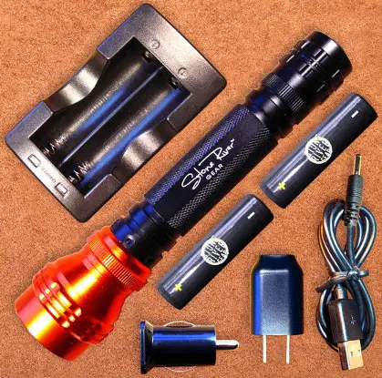 Stone River SRG1000TRF Flashlight